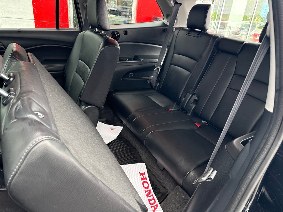 2021 Honda Pilot Touring 8-Passenger-16