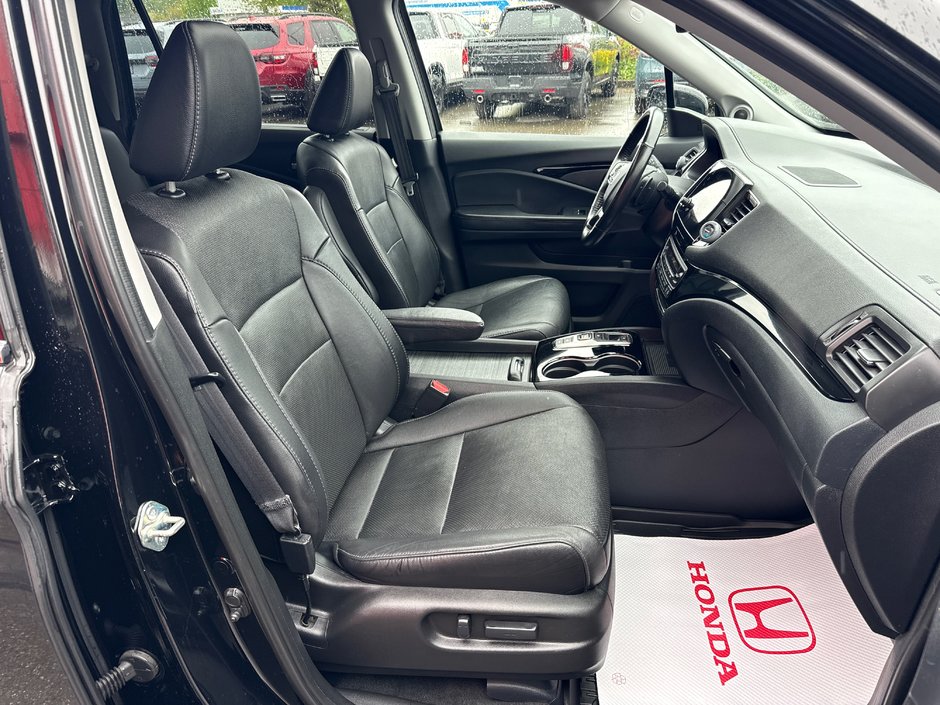 2021 Honda Pilot Touring 8-Passenger-21