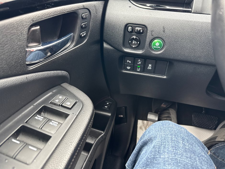 2021 Honda Pilot Touring 8-Passenger-13