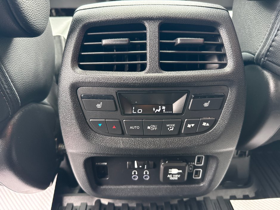 2021 Honda Pilot Touring 8-Passenger-17