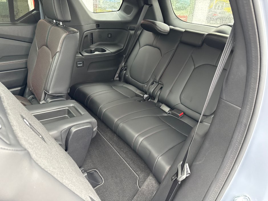 2025 Honda Pilot BLACK EDITION-16