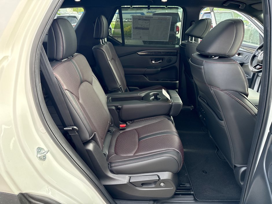 2025 Honda Pilot BLACK EDITION-17