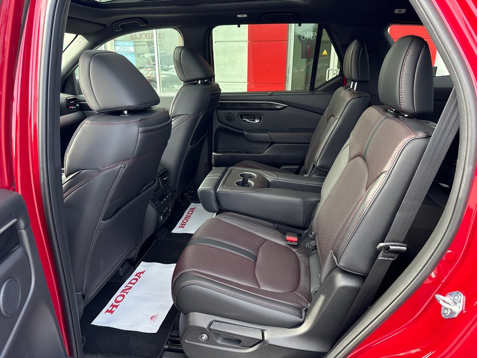 2025 Honda Pilot BLACK EDITION-15