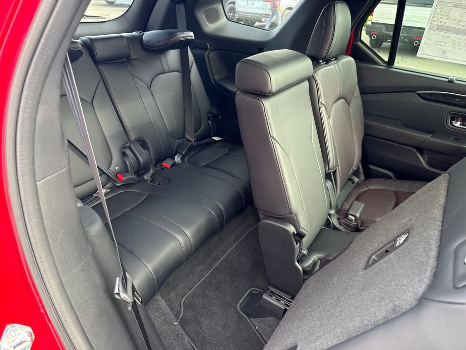 2025 Honda Pilot BLACK EDITION-19