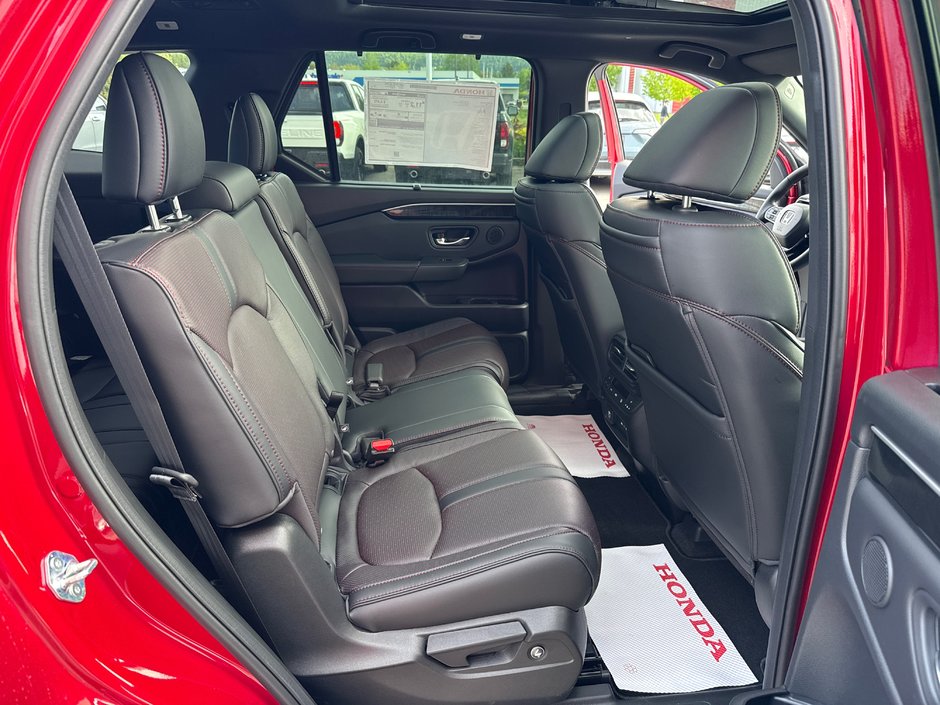 2025 Honda Pilot BLACK EDITION-18