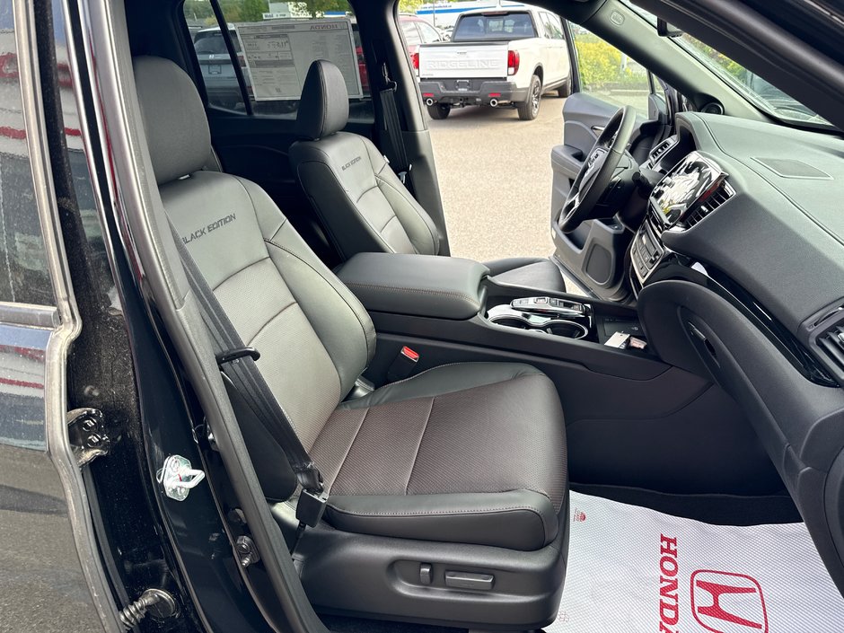2025 Honda Ridgeline Black Edition-18