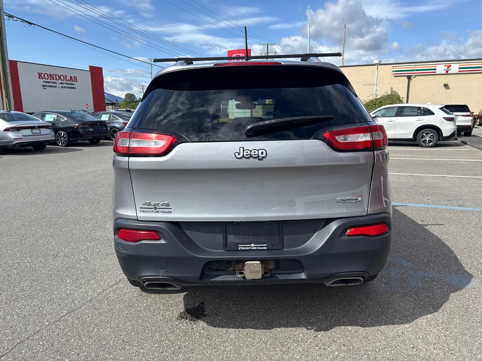 2015 Jeep Cherokee North-4