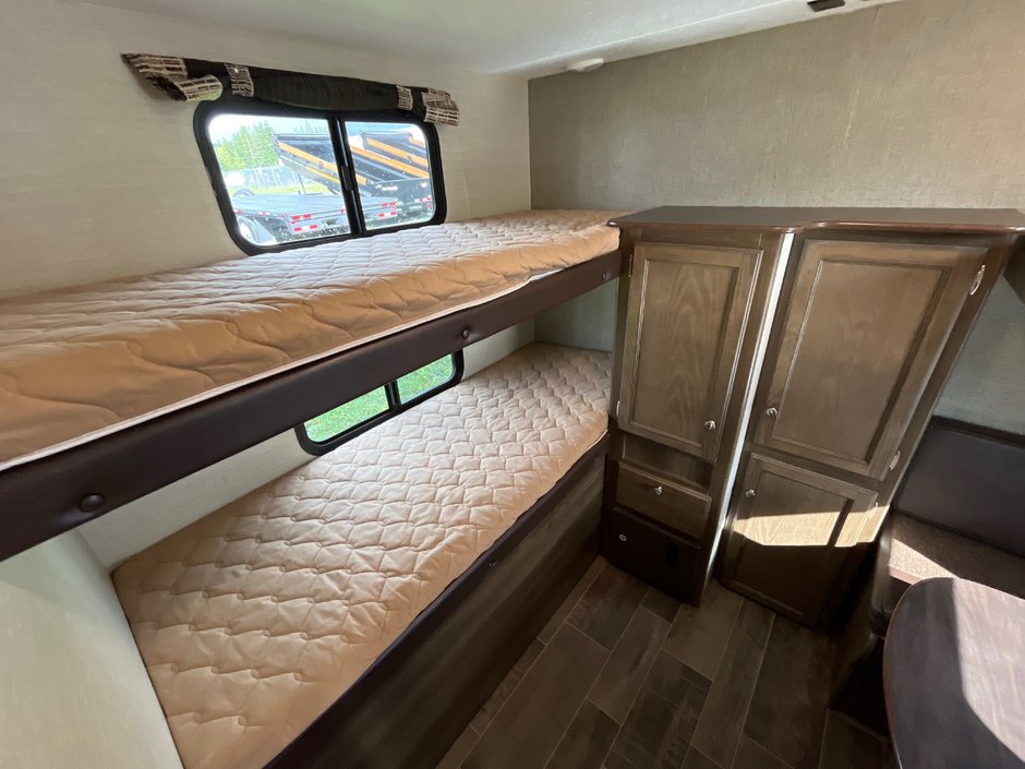 2018 Keystone BULLET 287 QBSWE-11