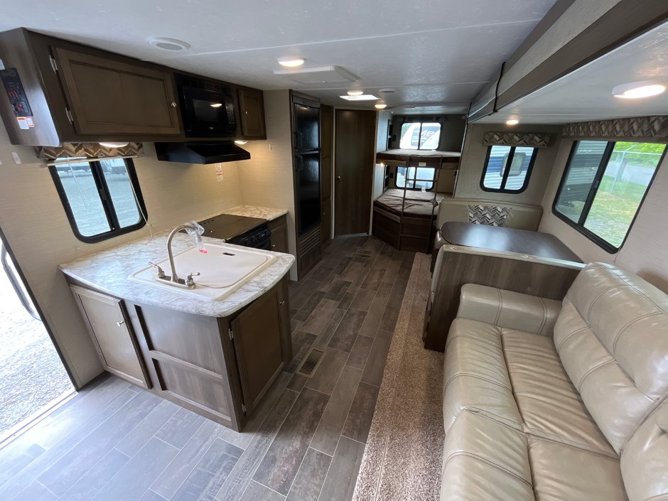 2018 Keystone BULLET 272BH-5