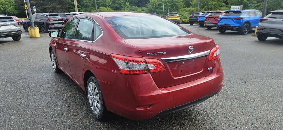 2014 Nissan Sentra S-9