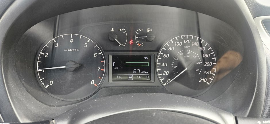 2014 Nissan Sentra S-4