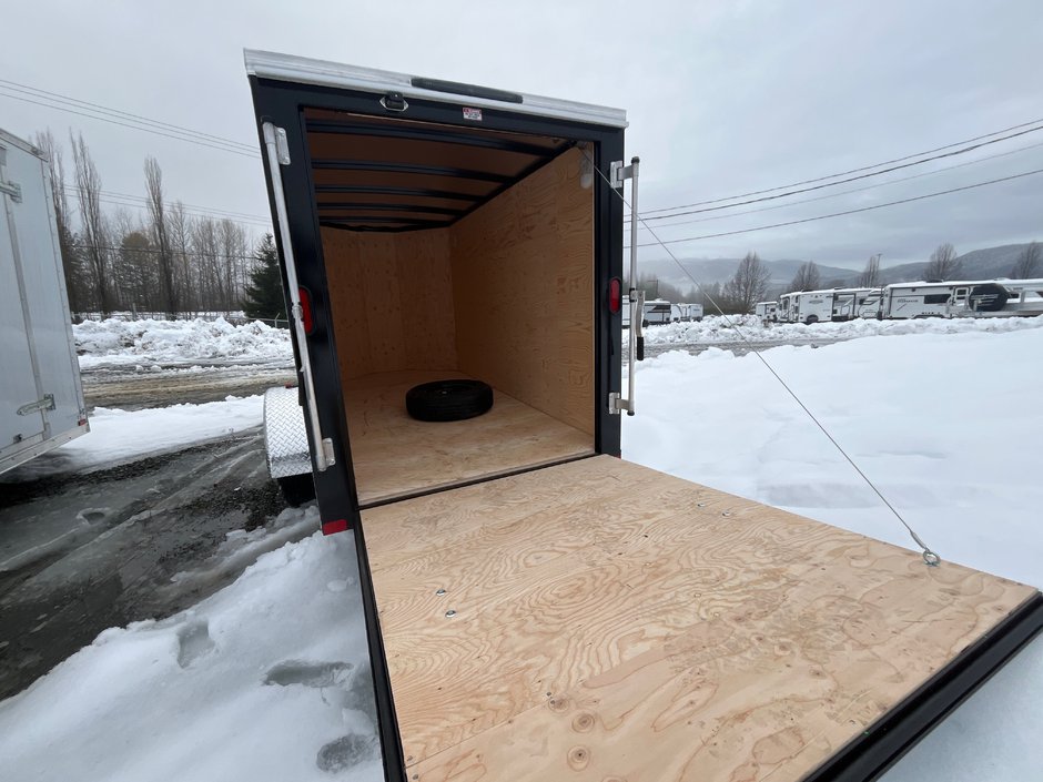 2026 Southland LCHS29-512V-64R ROYAL-3