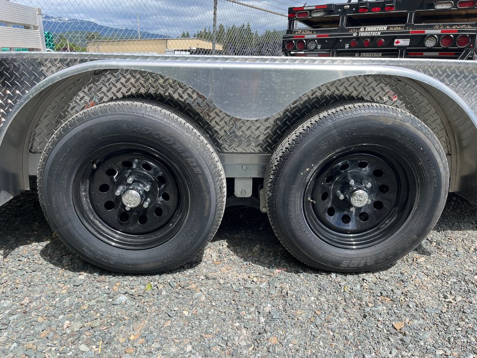 2026 Stronghaul UATS 82x14 DR-1