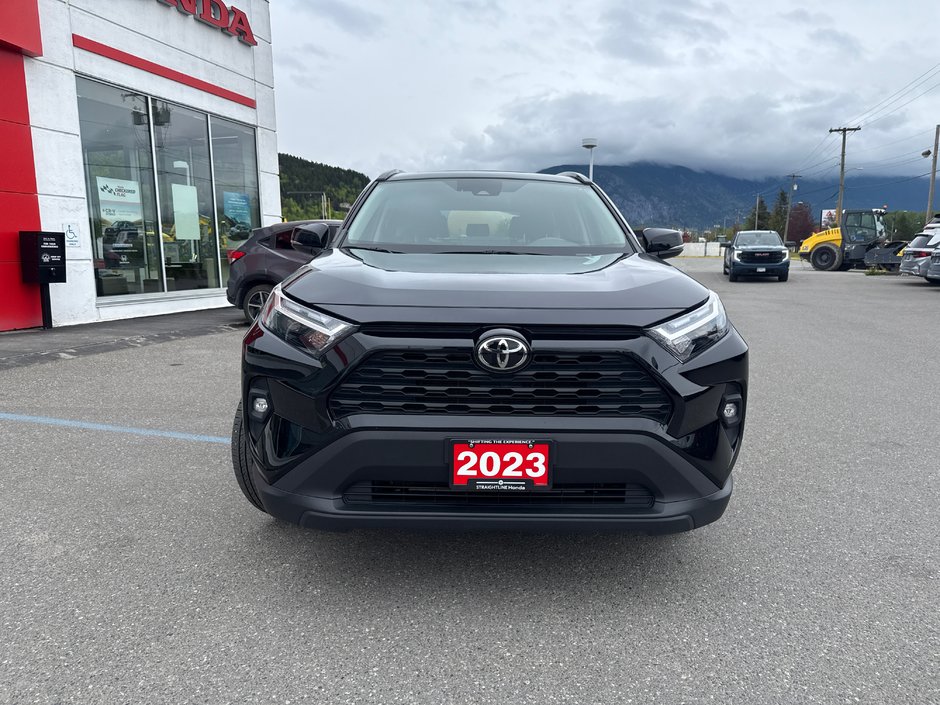 2023 Toyota RAV4 XLE-1