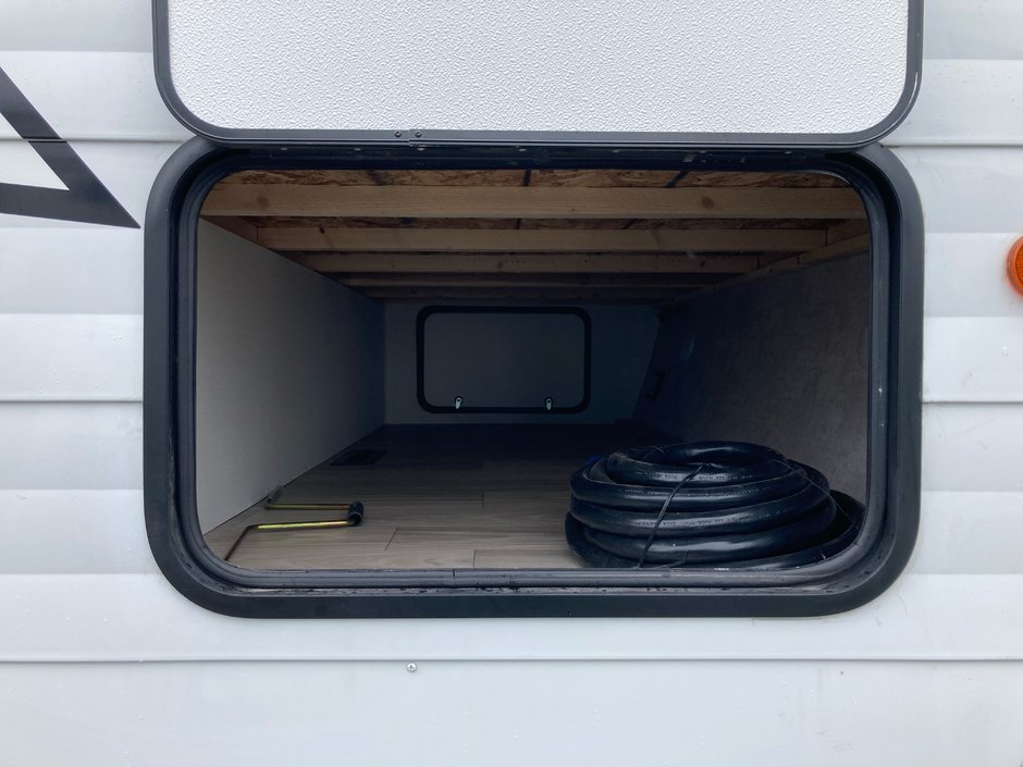 2025 Winnebago Access 26RL-6