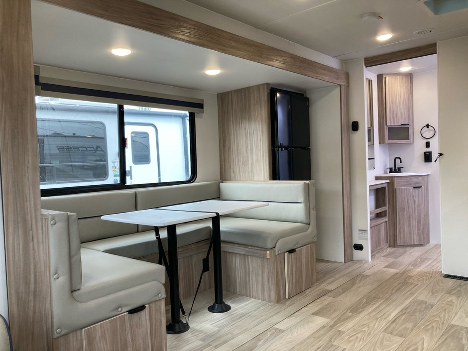 2025 Winnebago Access 26RL-11
