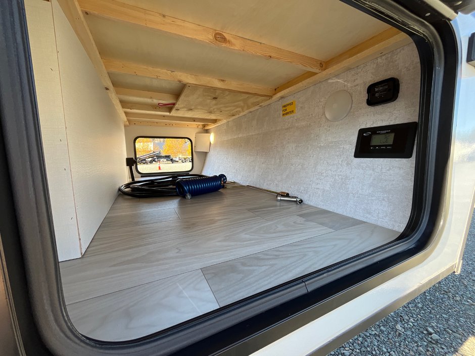 2025 Winnebago M-SERIES 2326MBBH-6