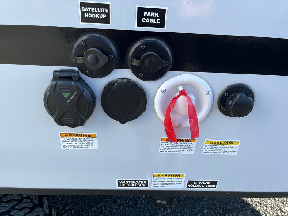 2025 Winnebago M-SERIES 2326MBBH-3