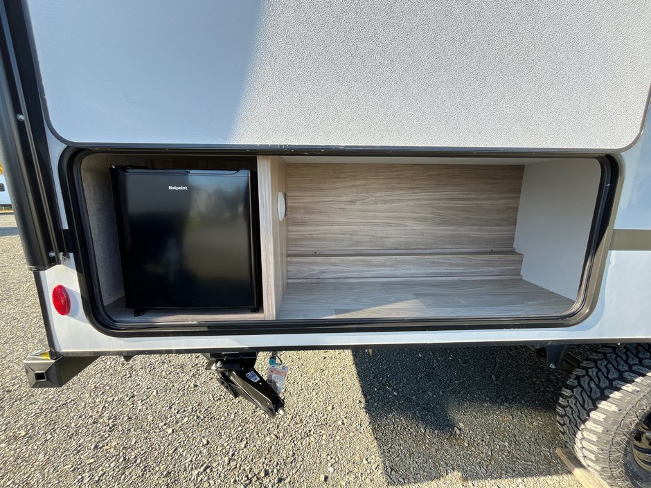 2025 Winnebago M-SERIES 2326MBBH-4