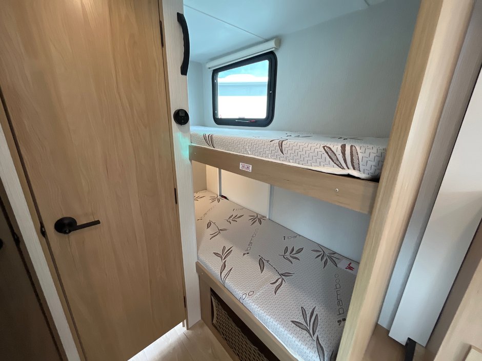 2026 Winnebago MICRO MINNIE 2200MBH-11