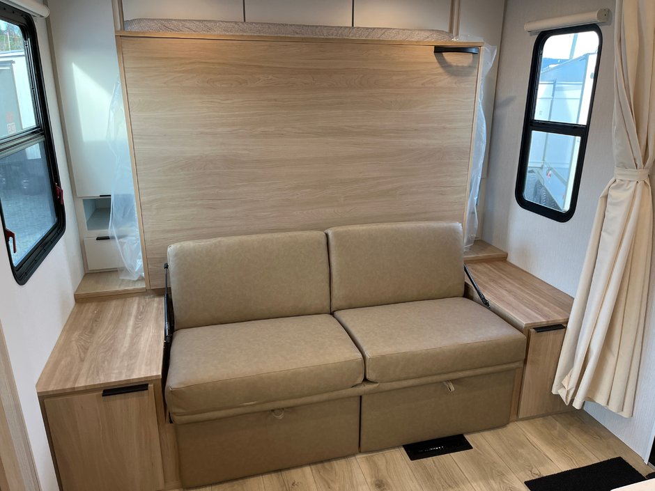 2026 Winnebago Thrive 22MBH Thrive-9