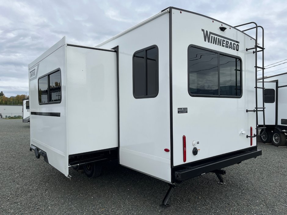 2026 Winnebago THRIVE 25RLS-2