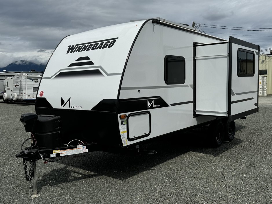 2025 Winnebago M-SERIES 2326MBBH-1