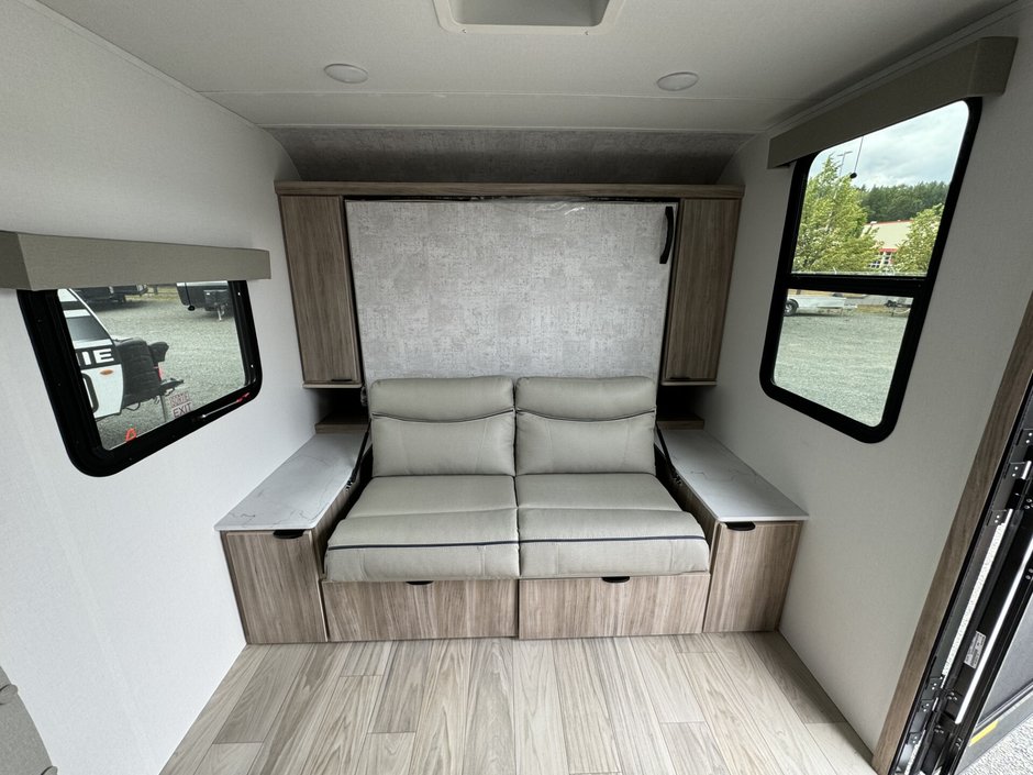 2025 Winnebago M-SERIES 2326MBBH-5