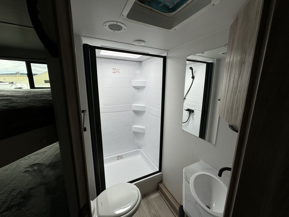 2025 Winnebago M-SERIES 2326MBBH-15
