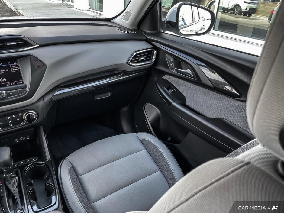 2023 Chevrolet Trailblazer LT-24