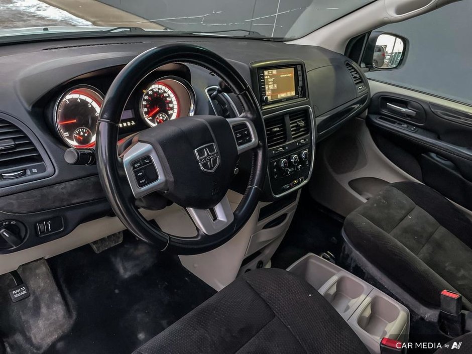 2017 Dodge Grand Caravan SXT-12