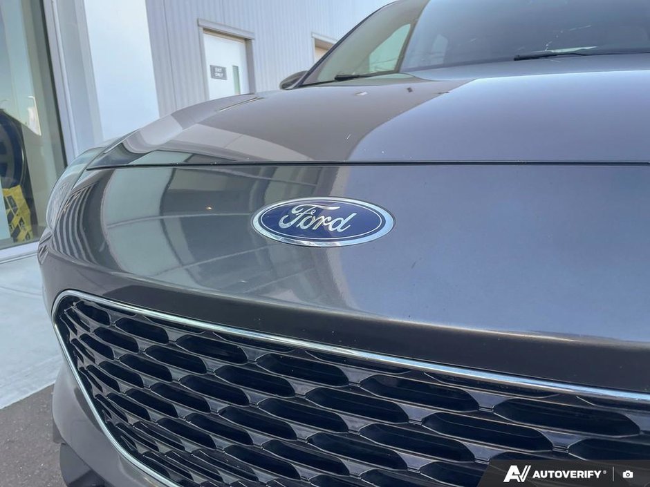 2020 Ford Escape SE-8