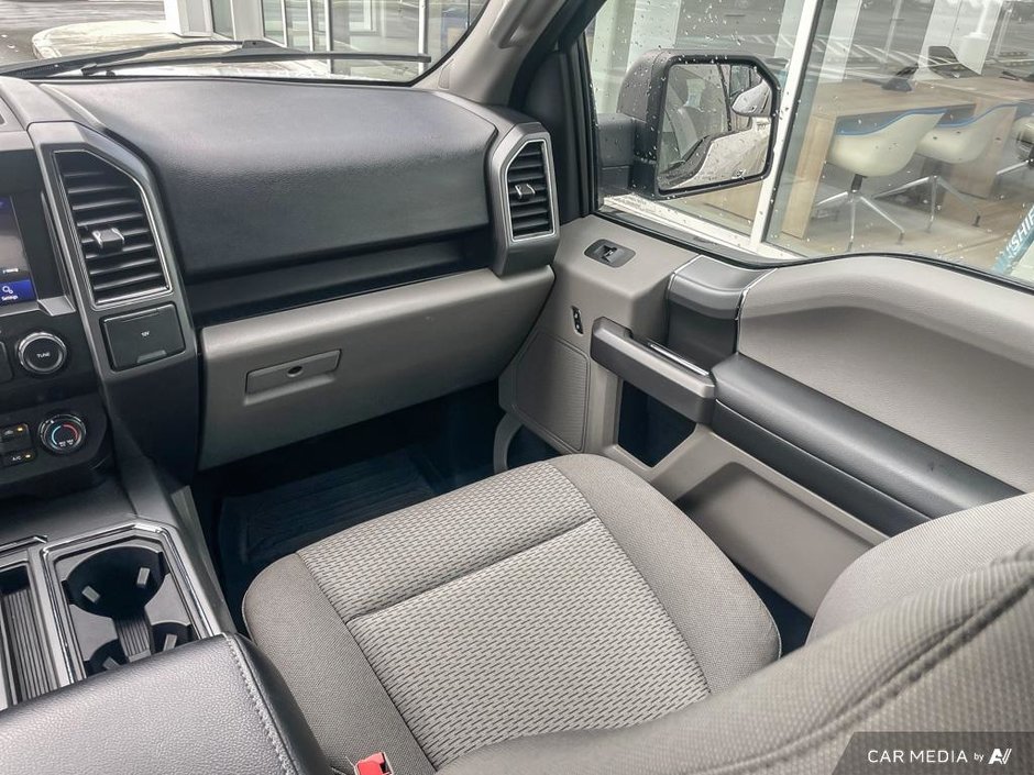 2020 Ford F-150 XLT-24