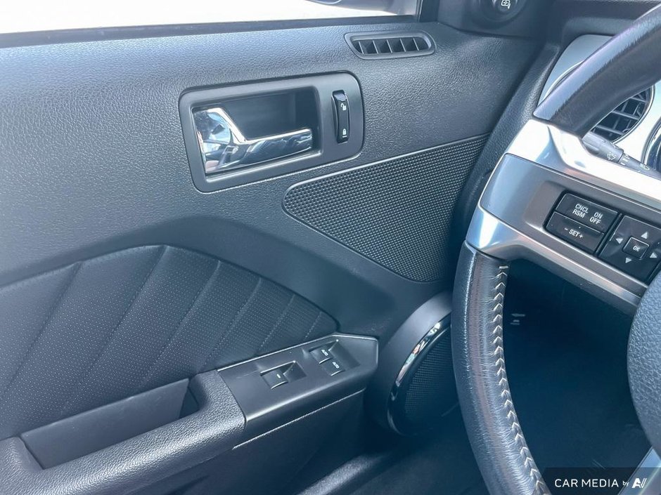 2013 Ford Mustang GT-16