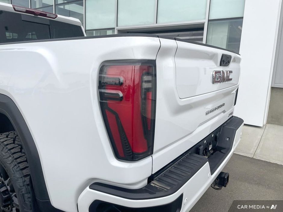 2024 GMC Sierra 2500HD AT4-10
