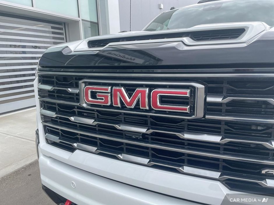 2024 GMC Sierra 2500HD AT4-8