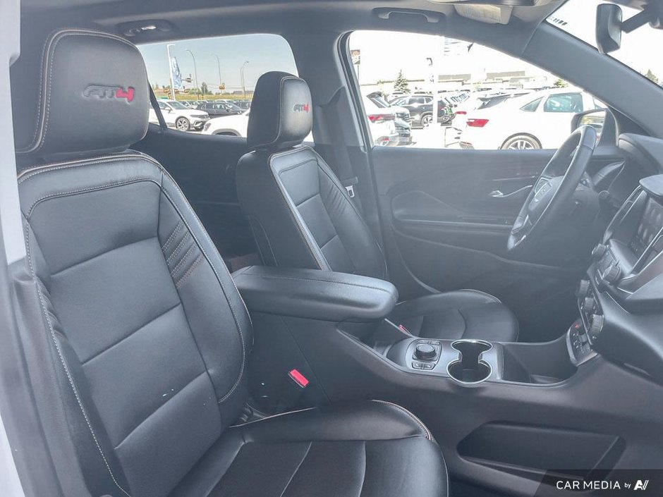 2024 GMC Terrain AT4-21