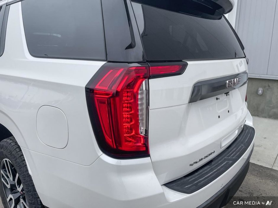 2023 GMC Yukon AT4-10