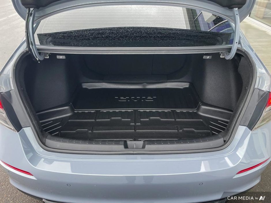 2022 Honda Civic Sedan Touring-11