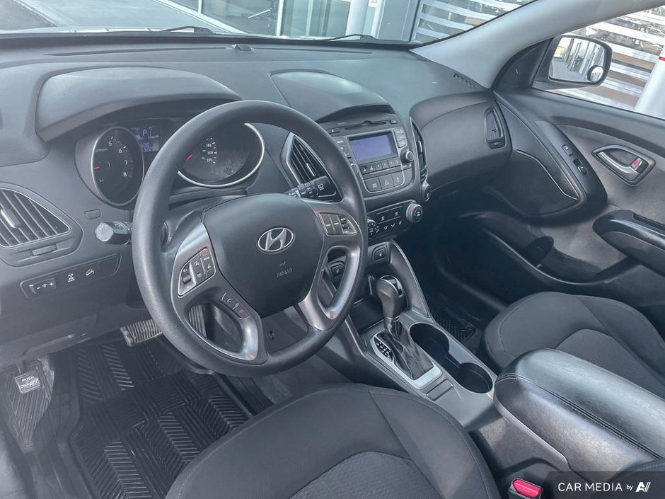 2014 Hyundai Tucson GL-12