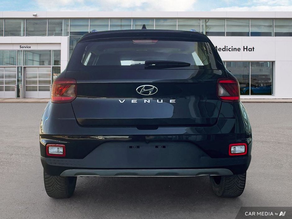 2021 Hyundai Venue Trend-4