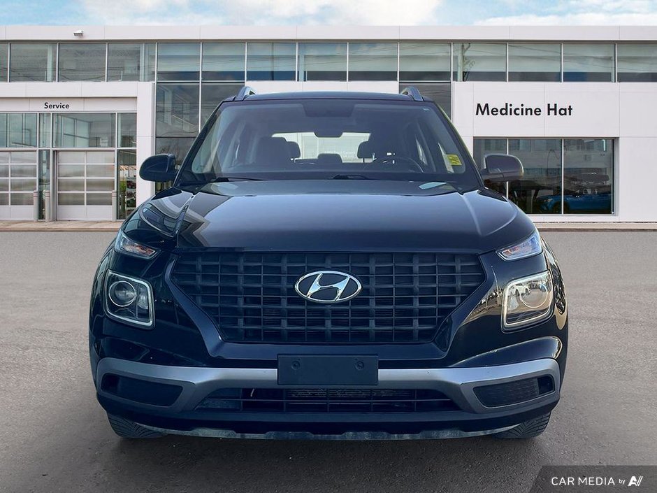 2021 Hyundai Venue Trend-1