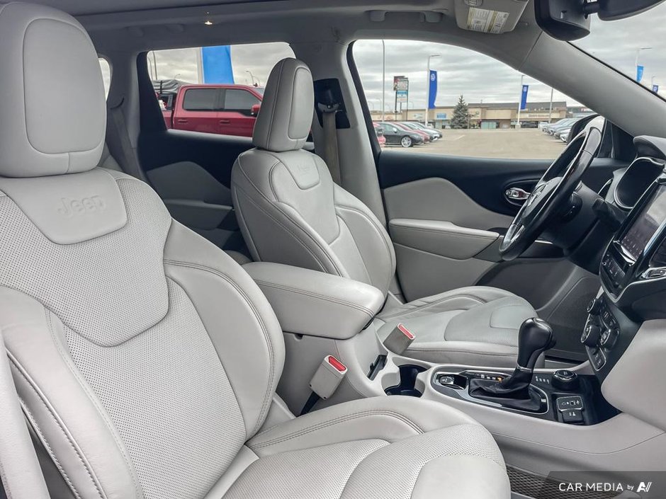 2021 Jeep Cherokee Limited-19