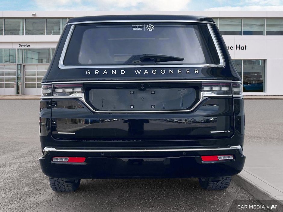 2023 Jeep Grand Wagoneer L Series II-4