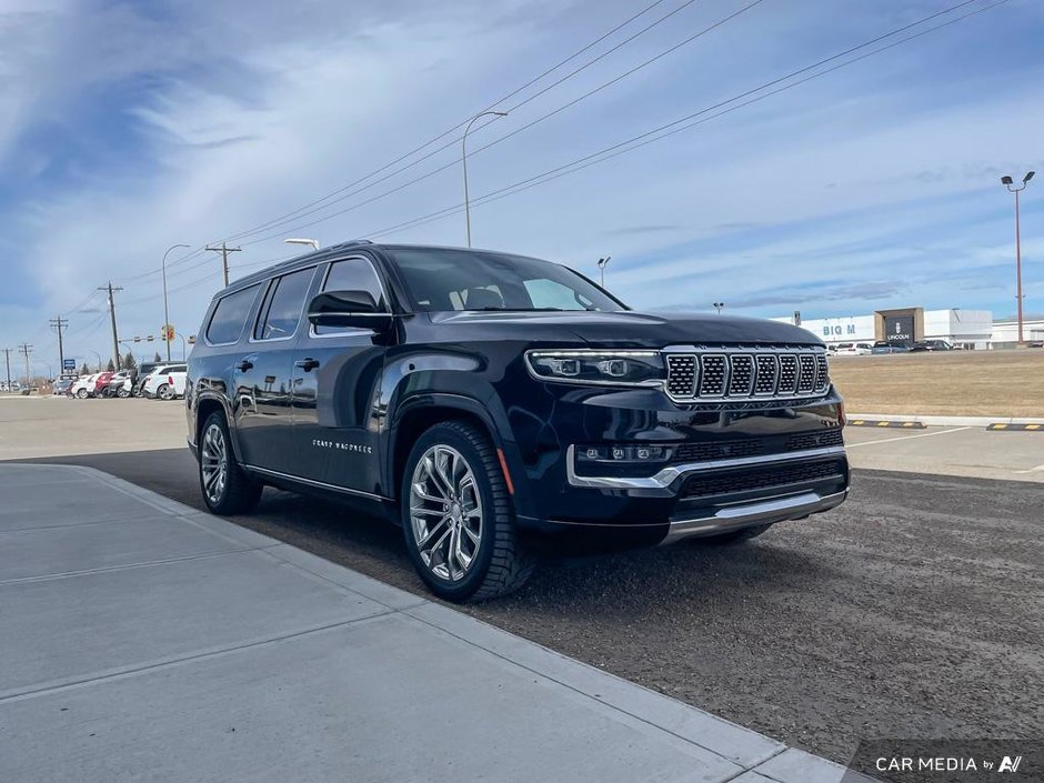 2023 Jeep Grand Wagoneer L Series II-25