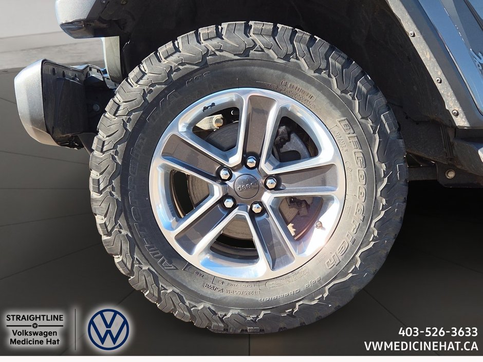 2020 Jeep WRANGLER UNLIMITED Sahara-6