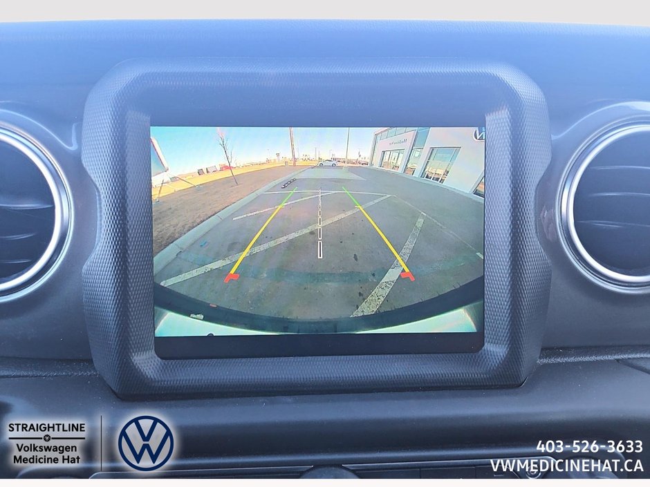 2023 Jeep Wrangler Sahara-12