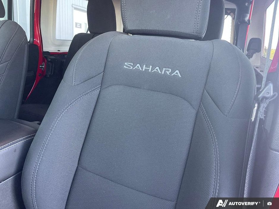 2023 Jeep Wrangler Sahara-21