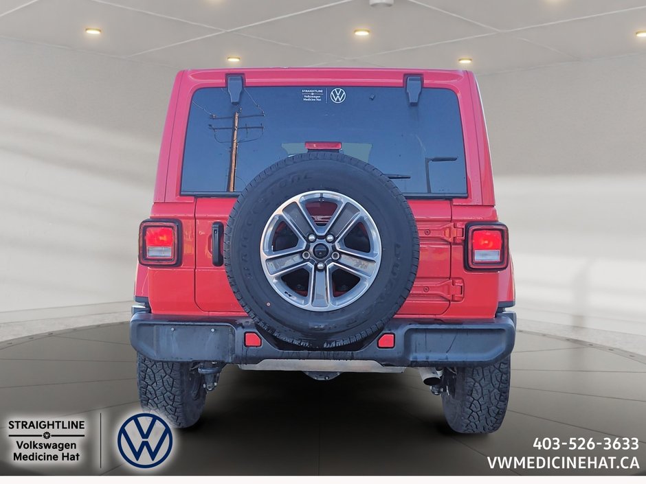 2023 Jeep Wrangler Sahara-2