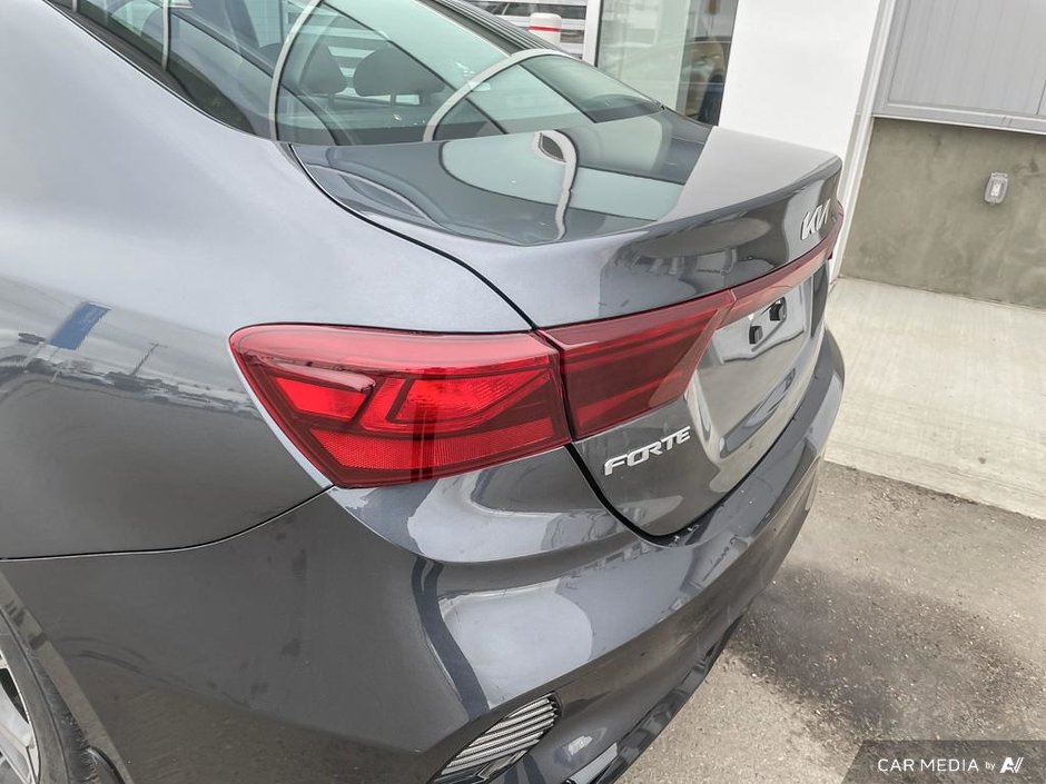 2023 Kia Forte EX-10